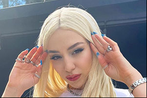 Biografía de Ava Max