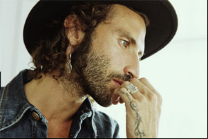 Biografía de Leiva
