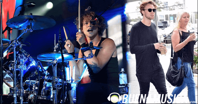 Baterista de 5SOS denuncia a paparazzi por revelar dirección de su familia [VIDEO]