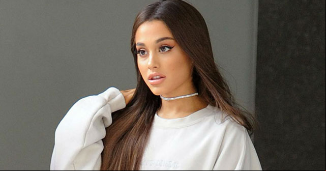 Ariana Grande casi se cae en la presentación de 