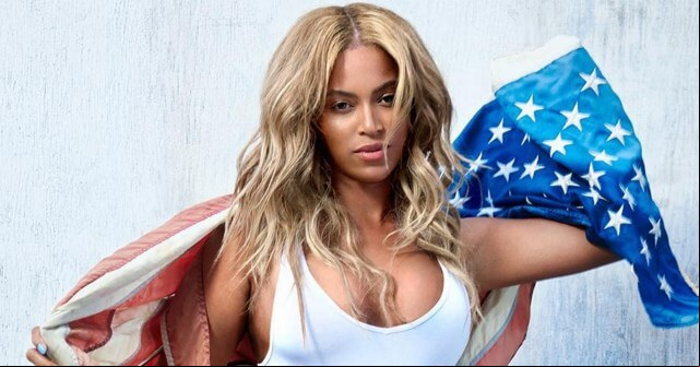 ¡Sin pena alguna! Beyoncé mostró sus estrías con un sexy traje de baño [FOTOS]
