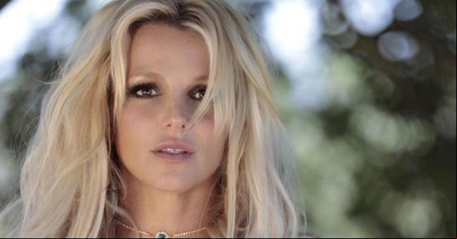 Britney Spears se movió al ritmo de “Chantaje” de Shakira y Maluma