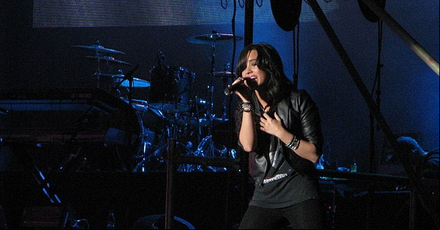 Demi Lovato habla de sus adicciones