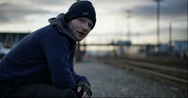Ed Sheeran comparte conocimientos musicales con el hijo de David Beckham