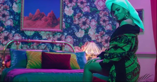 Karol G no deja de hacer ruido en la cama (+VIDEO)