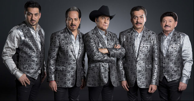 Multan a Los Tigres del Norte por cantar narcocorridos 