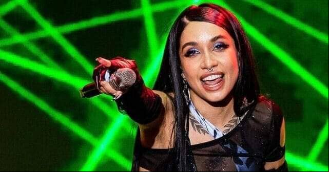 Maria Becerra arrasa en su show en Chile