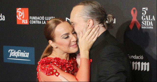 Miguel Bosé y Mónica Naranjo se unen contra el sida
