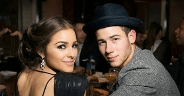 ¡Qué ricura! La ex de Nick Jonas se desnuda para una revista [FOTO]