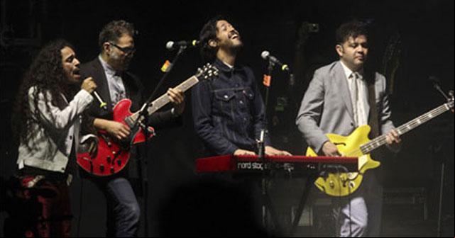 Café Tacuba recibe disco de oro