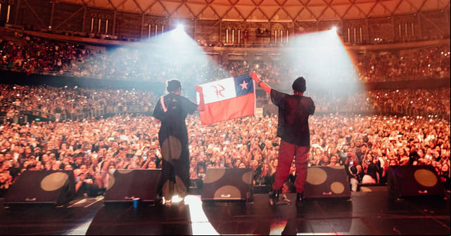 Servando & Florentino llenaron dos veces el Movistar Arena de Santiago de Chile