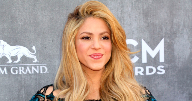¡Lluvia de críticas! Shakira debería cuidar más sus uñas (FOTO)
