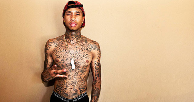 Tyga tiene una orden de arresto
